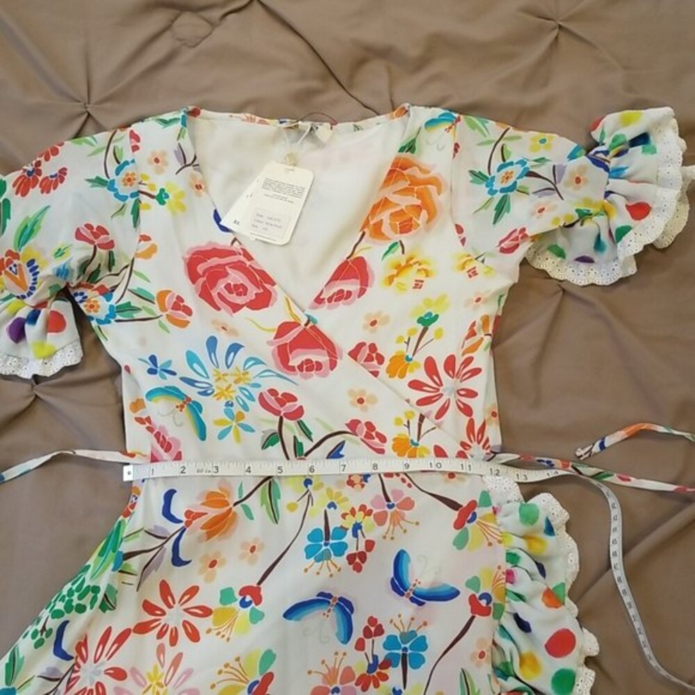 NWT All Things Mochi Valeria White Wrap Floral Mini Dress, size XS - Picture 11 of 15